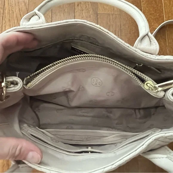 Tory Burch Marion Quilted Cream Satchel - Picture 5 of 5